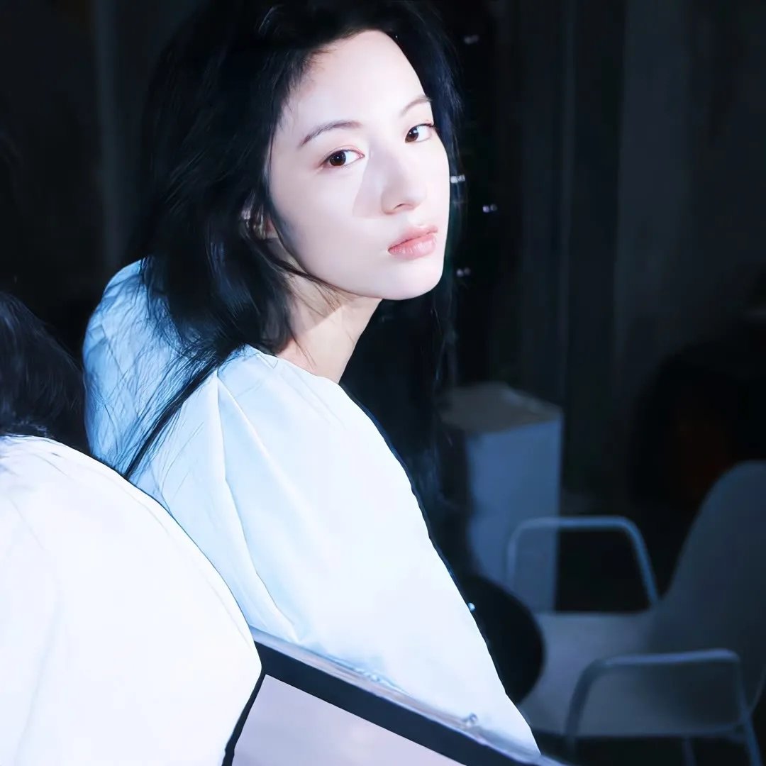 禁苑春浓